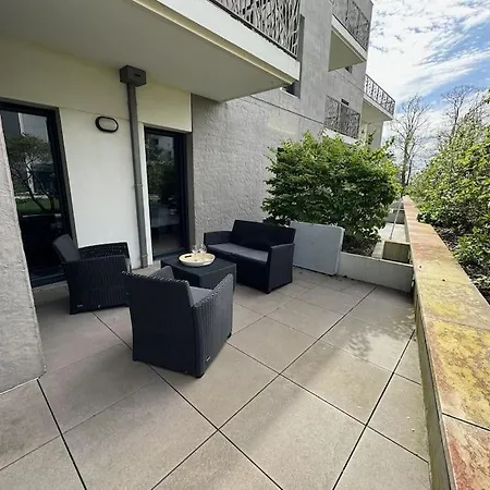 Spacieux Avec Terrasse 캉