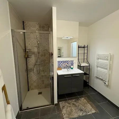 아파트 Spacieux Avec Terrasse